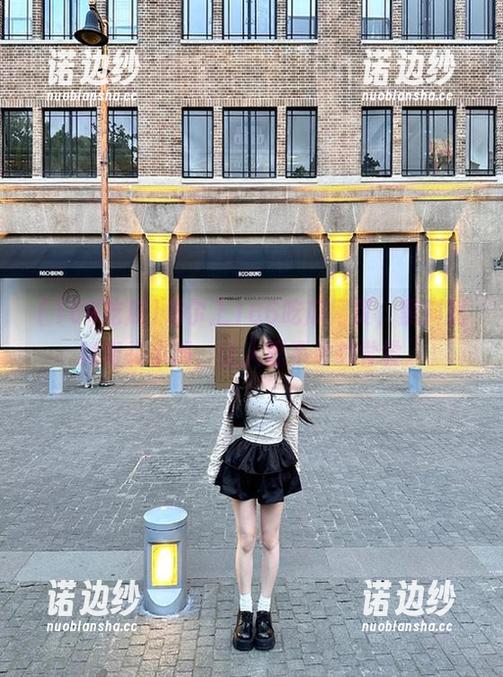 偶尔上166吃瓜网页，黑料犹如街头小摊，让人忍不住想尝尝。