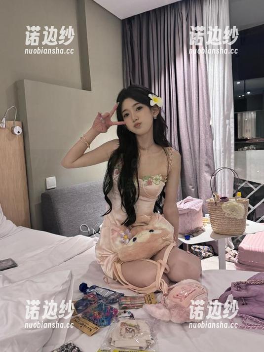 17 “www.17”app:吃瓜也要带点调料,让你的八卦生活更有味儿!