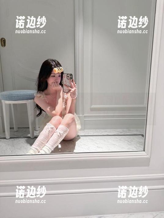 挑战黑料，17c最新网址传来劲爆消息，是不是又要疯狂了吗？