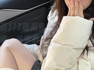 17吃瓜官网又来了最新的吃瓜新闻，感觉心里小九九在打转…