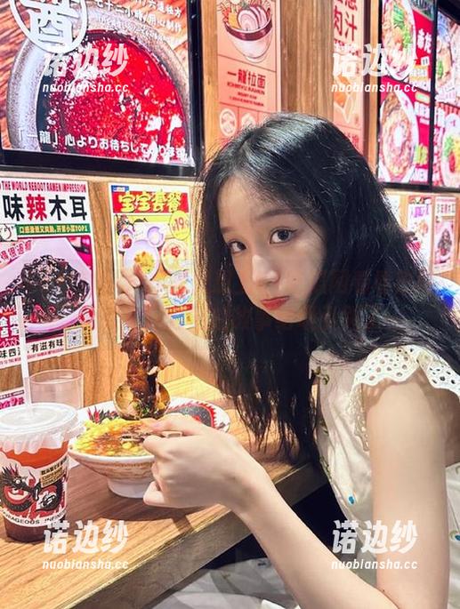 本来只想上51吃瓜网看看热闹，结果被网红们的故事给吸引哭了…