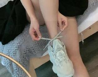 51在线吃瓜的线路，串起的是谁的悲欢离合？