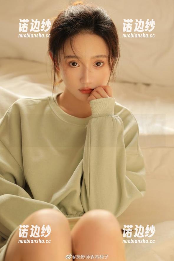 718.sx 今天的苹果版在718.sx藏了一波大瓜,偷偷看我是不是太鸡贼了?
