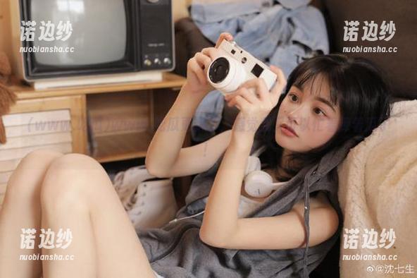 www.吃瓜更新了，感觉我又可以忙着捧着瓜了！