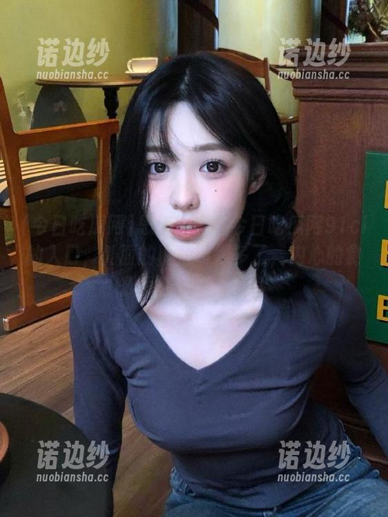 思绪徘徊在今日吃瓜网91cl的入口，外面的事情听得多了，内心的食欲也跟着在发酵！