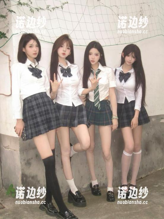 难道“全网吃瓜”网址上每天都有新鲜事吗？这里的瓜不吃都不行啊。