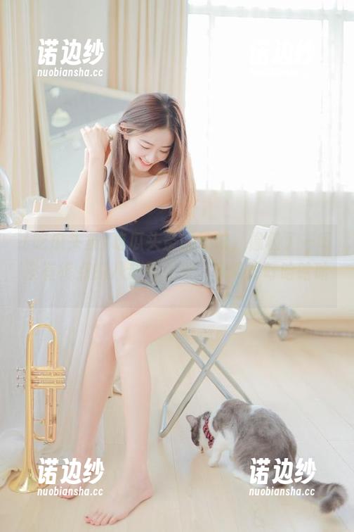 吃瓜头条的导航，像极了一场没有终点的八卦马拉松，气喘吁吁哈哈哈。