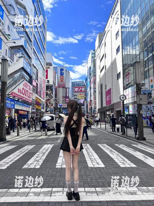 吃瓜同时不忘链接真心的惊叹，真的太好玩了，在“我要吃瓜网”！