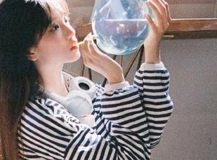最新内涵，怕不怕？赶紧上线明星黑料网来听听流言蜚语～
