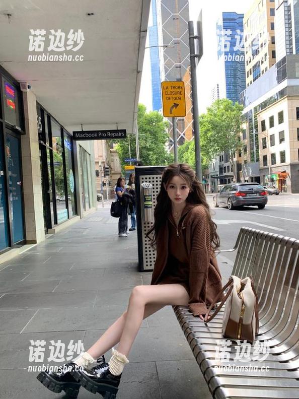 注意！“海角吃瓜”刚发布的直播，实力吸引注意，瓜友们快做好准备！