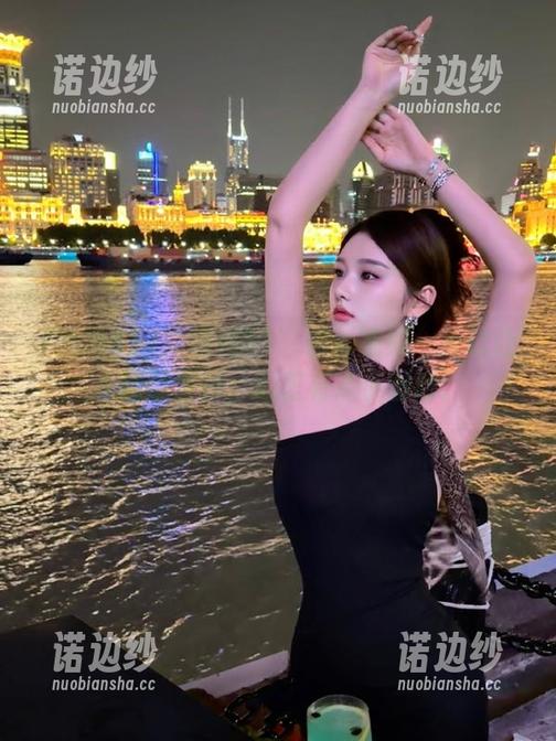 “黑料51”最新视频一看就让人瑟瑟发抖，心里有点小激动。