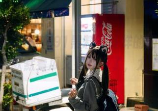 在91黑料不打烊的网页上，今天的默默看瓜又要升级了，太上头！