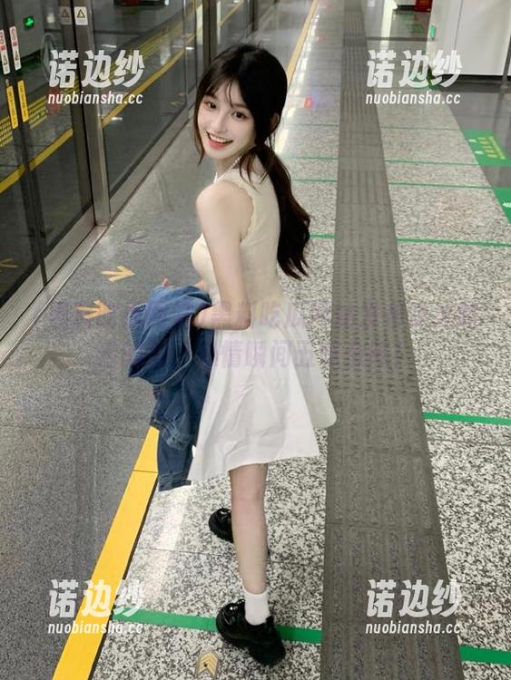 黑料吃瓜网站 黑料吃瓜网站发布令人咋舌的瓜,心情瞬间五味杂陈!