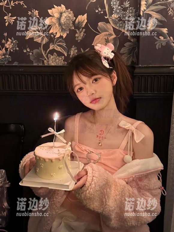 黑料在线吃瓜 我在观看“黑料在线吃瓜”的一刻,居然陷入了深度思考:同样是瓜,为啥那么多花样?