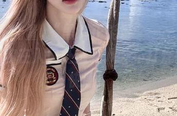 “黑料正能量”——随时随地，让你在入口处感受八卦不打烊的无尽快感！