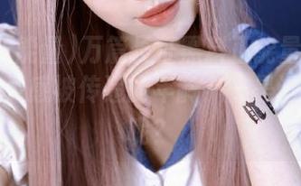 万篇长征黑料正能量的线路，一点灵感被传递的年龄——是谁在拉线呢？