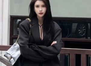 视频在线观看：黑料网让你瓜田里捡意外惊喜，嗨到不可自拔哦！